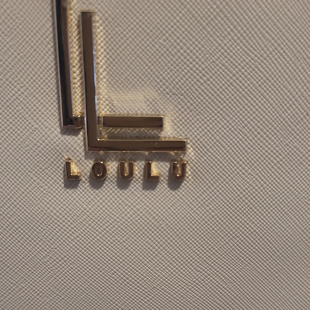 Loulu Two-Tone Tote Bag in Cream and Taupe - Picture 2 of 8